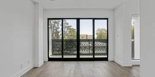 1447 North Martel Avenue Gallery 4