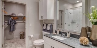 Album Keller Ranch - 55+ Apartment Homes Gallery 15