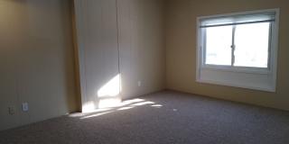 Highlands 1 Bedroom 1 Bath w/ Yard and Laundry! Gallery 78