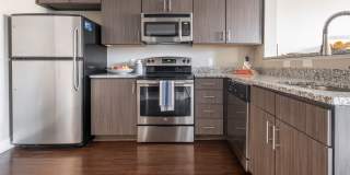 605 West End Gallery 33