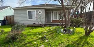 3 Bed/1 Bath Home with Yard in Tahoe Park Gallery 1