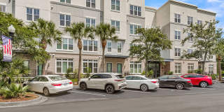 Modern Daniel Island Condo Gallery 1