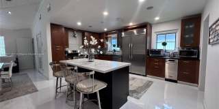 1332 Van Buren St Gallery 1