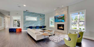 Avion Gallery 21
