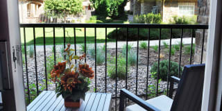 Courtney Downs Apartment Homes Gallery 7