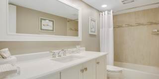 60 Yacht Club Drive unit: 101 Gallery 17