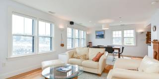 Winter Rental: Waterfront 3 Bed/3 Bath on Rocky Neck Gallery 17