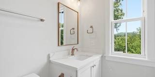 End-Unit Townhome with Private Rooftop Terrace in Myers Park!! Gallery 49