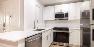 Oak Park Apartment Homes Gallery 1