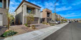 8855 Roadrunner Ravine Street Gallery 1