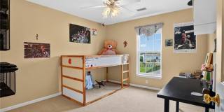 1403 N Shevlin Ct Gallery 21