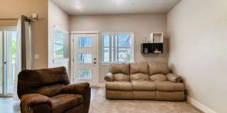 Beautiful 2 Bed 2 1/2 Bath Townhome in Fort Collins! Gallery 12
