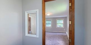142 E Meadow Rd Gallery 4