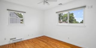 Spacious 3 Bed, 3 Bath Gallery 22