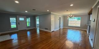 3 Bedroom, 2 Bath Home Close to Woodlawn Park Gallery 7