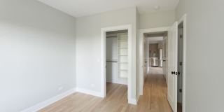 2237-41 N Bissell Gallery 22