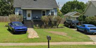 Charming 2BR Home Near Downtown Greenville – Private Yard & Convenient Location Gallery 1