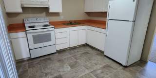 Downtown 2bd/1ba Apartment Gallery 5