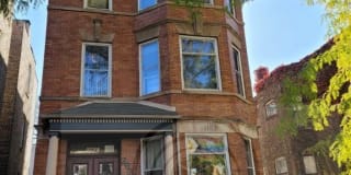 2627 W WALTON ST. Gallery 1