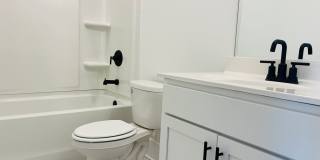 LIKE NEW IN PARK VUE! Townhome located across from Westside Park in Atlanta! MUST SEE! Gallery 19