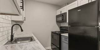 Crossings at Midtown Gallery 67