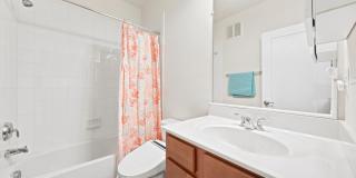 44730 TIVERTON Square Gallery 11