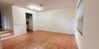 3051 Center St Gallery 7
