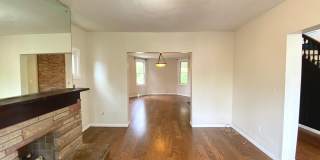 Spacious 4 Bed/1 Bath Home in Beechview-Convenient to Downtown! Available 7/5 Gallery 6