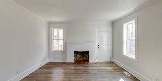 Newly Renovated 3BR/1BTH with Loft for Rent! Gallery 8