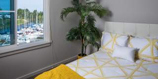 Yacht Harbor Club Gallery 30