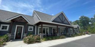 Wren | 3 Bed 2.5 Bath | Garage | 1729 sf | $2831 - $3114 | 8, 9, 10, 12, 14, and 15 month lease terms Gallery 21