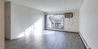 956 Place Apartments Gallery 31