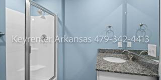 Beautiful 2 Bed, 3 Bath Home Just Off Weddington! Gallery 18