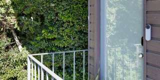 Silver Lake Mid-Century Style Home - 2b1b - Private Yard - Garage Gallery 21