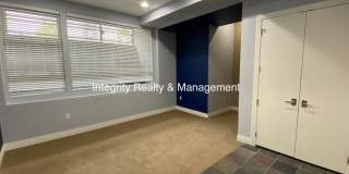 2 Bed/2.5 Bath, 2097 Sqft - 2620 W Front View Cres Dr Gallery 13