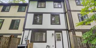 Welcome to Jackson Oak! This stunning 3-level townhome is now available for rent and offers the perfect blend of modern luxury and comfortable living. Gallery 33
