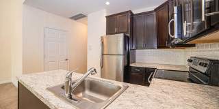 24 Robert Court Street Gallery 8