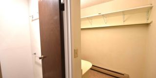 SHORT TERM RENTAL FOR SPRING 2026! 3 Bedroom, 2 Bathroom Penthouse Condo Gallery 36