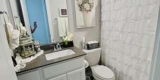 Gorgeous 4 Bedroom with Low Electric Bills Gorgeous 4 Bedroom with Low Electric Bills Gallery 11
