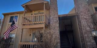 Quaint 1 Bedroom Condo in the Southwest part of Town with Garage Gallery 1