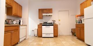 Nice 2 bed in Allston Gallery 10