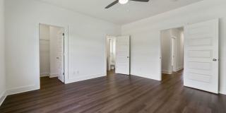 3 Bedroom with Garage and Fenced Backyard! Gallery 28