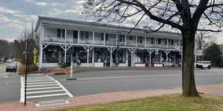 28 Main St Gallery 1