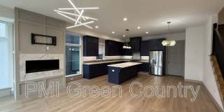 130 East Elgin Street Gallery 4