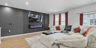 709 Thomas Ln #B Gallery 7