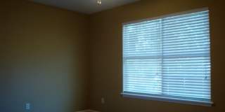 Comfortable 3BR/2BA Home with Open Floor Plan, Vaulted Living Room & Privacy-Fenced Backyard Gallery 9