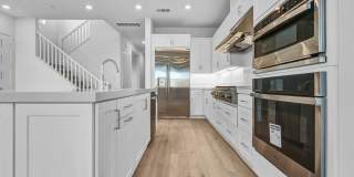 Large Modern Town Home with Oversize Backyard Guarded Luxury Neighborhood Gallery 4