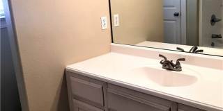1806 N Knollcrest Circle Gallery 15