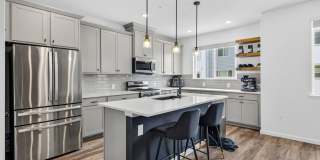 Spacious 4BR Townhome in Colorado Springs Gallery 1