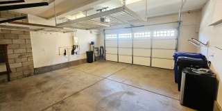 Gorgeous Stand Alone Town Home / Rolling Hills Golf Club is your Back Yard Gallery 10